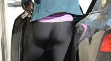 Vanessa Hudgens Ass Is Hot In This Black Spandex [6 pics]